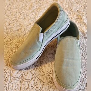 Nike Court Legacy Women's Slip-On Sneakers. Sage. 9.5